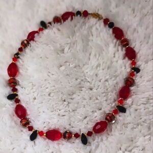 🍧🌈 Hand Crafted Beaded Red And Black Crystal Art Choker Necklace 17.25" 🦋🎂